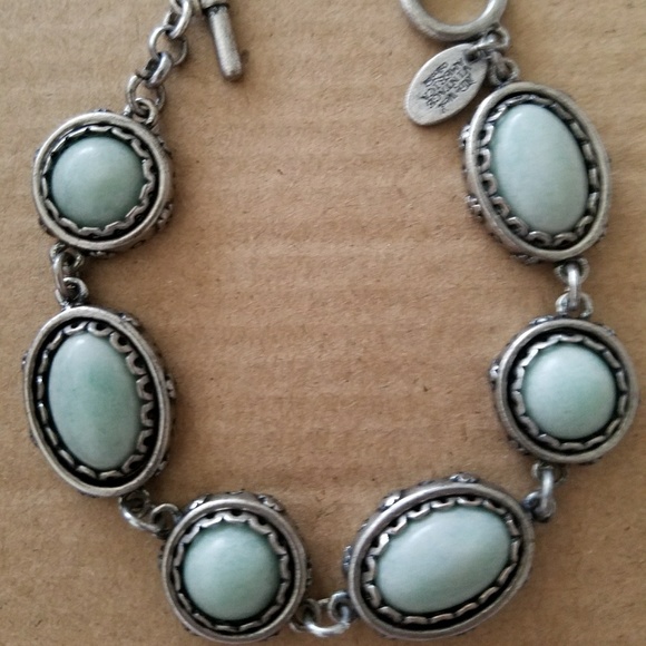 Nine West Jewelry - 7.25 inch silver and blue stone bracelet Nine West Jewelry - 7.25 inch silver and blue stone bracelet